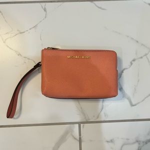 Michael Kors jet set travel wristlet